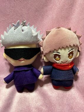 Jujutsu Anime Character Gojo Keychain and Itadori Set - Blue & Purple Plush Toys
